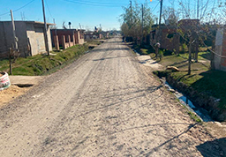 Programa Argentina Hace 2/ Avanza el programa de mejorado de calles con piedra granítica