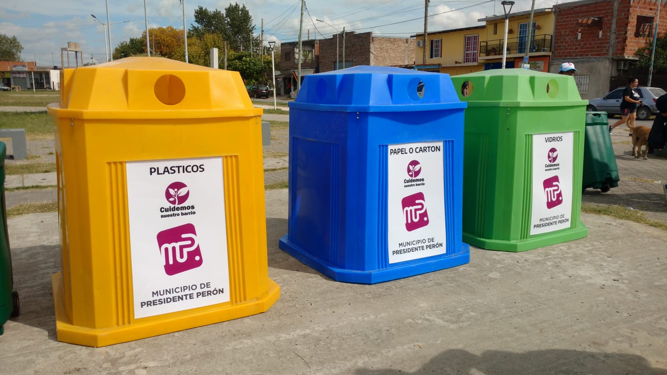 GESTIÓN/     Instalan contenedores para clasificar y reciclar residuos