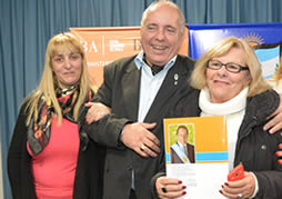 Acto de entrega de actas de Bien de Familia