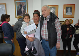 Nueva entrega de becas de estudio