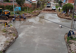 Continúan las obras de bacheo y mejorado de calles