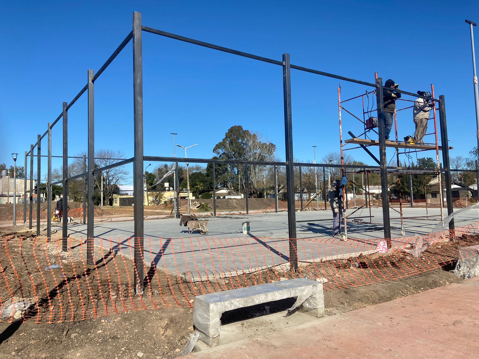 OBRAS// La nueva Plaza del barrio Parque Americano está en su última etapa de obra