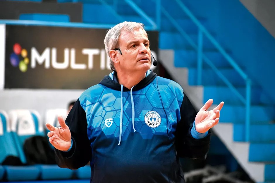 DEPORTES //  El docente universitario y reconocido preparador físico Horacio Anselmi capacitará gratuitamente a profesores y entrenadores de Presidente Perón