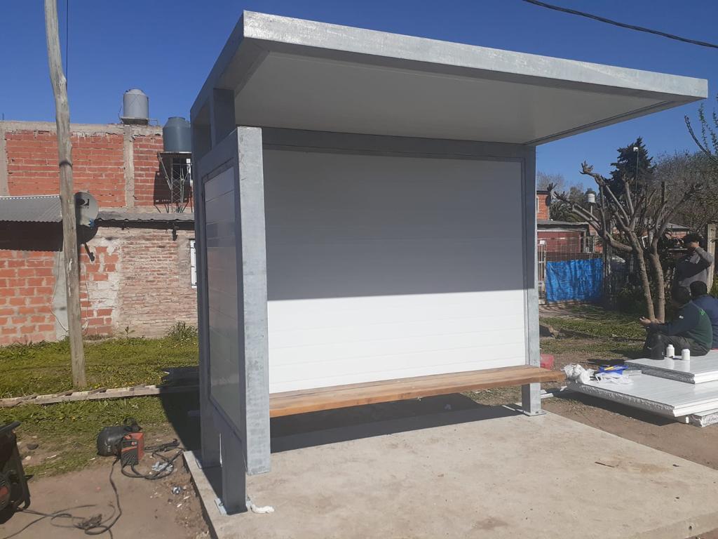 GESTIÓN / Siete nuevos refugios de colectivos fueron instalados en Numancia Norte y San Roque