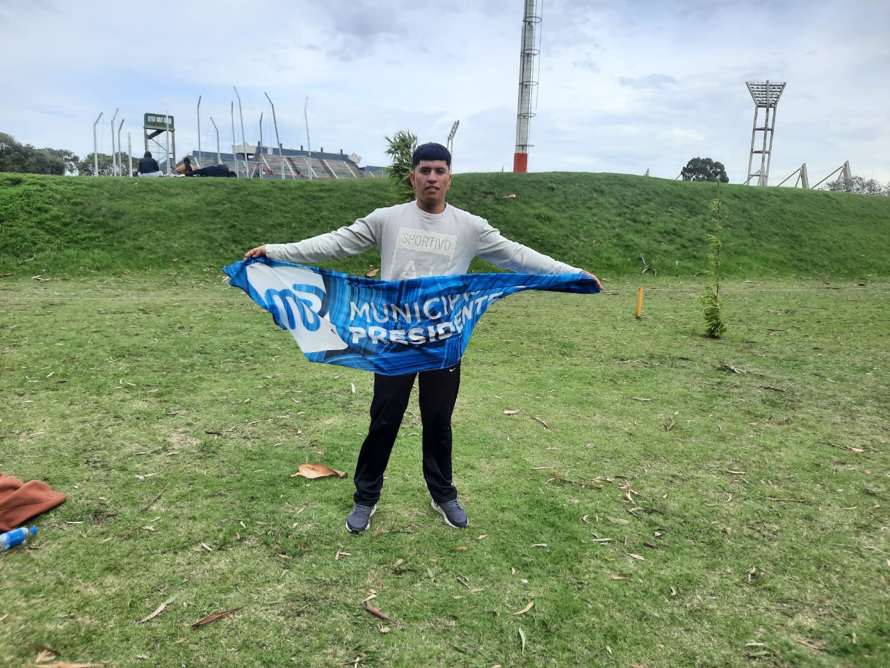 DEPORTE / DESTACADORENDIMIENTO DEL PERONENSE MATÍAS MONTENEGRO EN EL PROVINCIAL DE ATLETISMO DEMAYORES EN MAR DEL PLATA